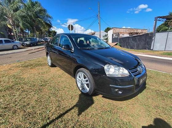 VOLKSWAGEN JETTA 2.5 I 20V 170CV GASOLINA 4P TIPTRONIC VOLKSWAGEN JETTA 2.5 I 20V 170CV GASOLINA 4P TIPTRONIC